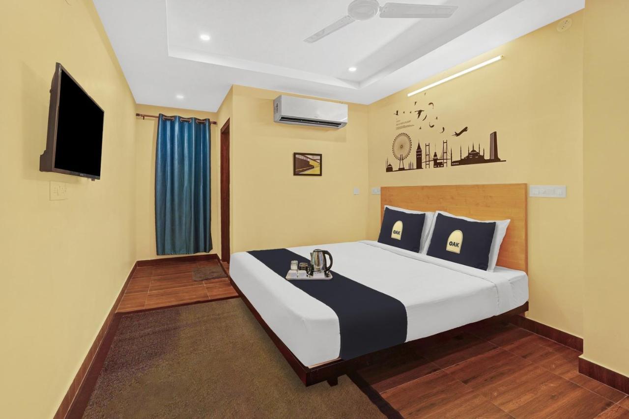 Capital O De Alphabet Kakinada Otel Dış mekan fotoğraf