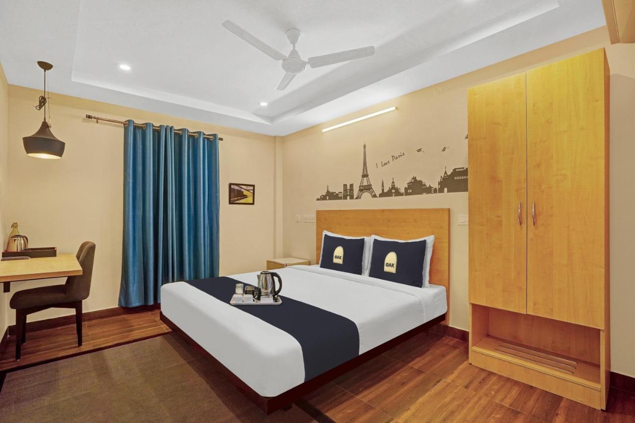 Capital O De Alphabet Kakinada Otel Dış mekan fotoğraf