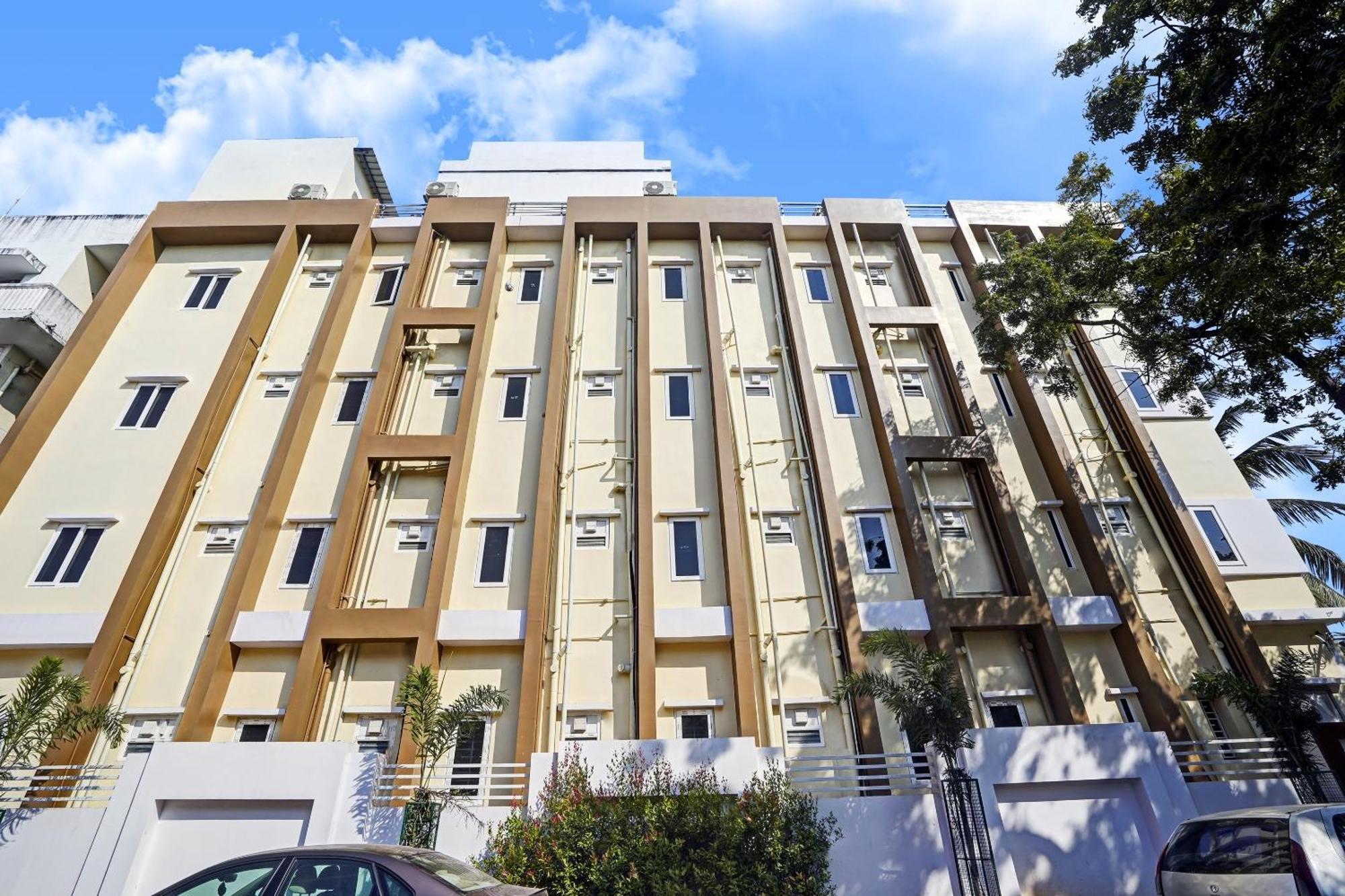 Capital O De Alphabet Kakinada Otel Dış mekan fotoğraf