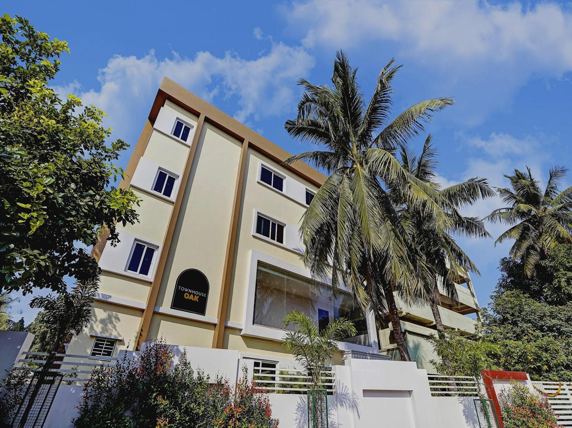 Capital O De Alphabet Kakinada Otel Dış mekan fotoğraf