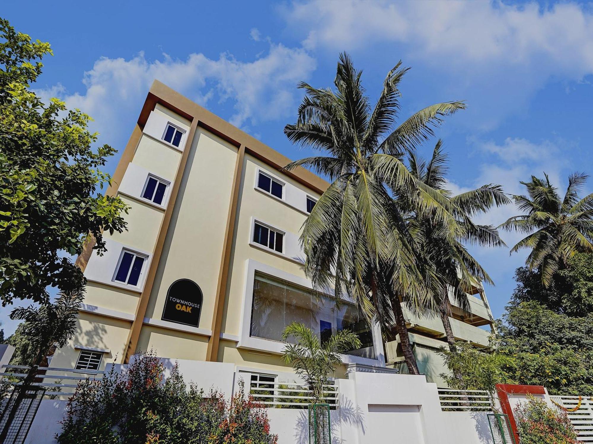 Capital O De Alphabet Kakinada Otel Dış mekan fotoğraf