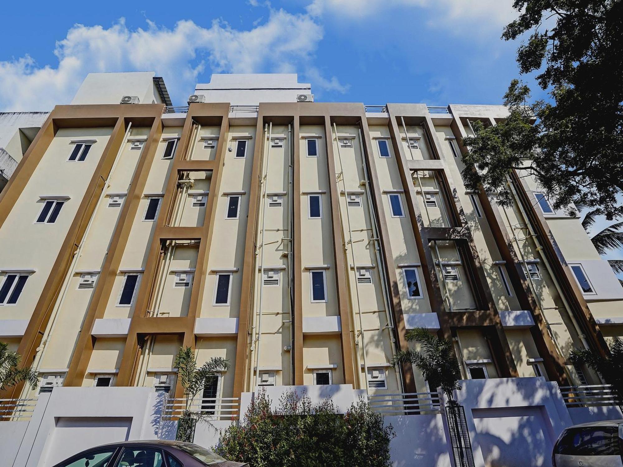 Capital O De Alphabet Kakinada Otel Dış mekan fotoğraf